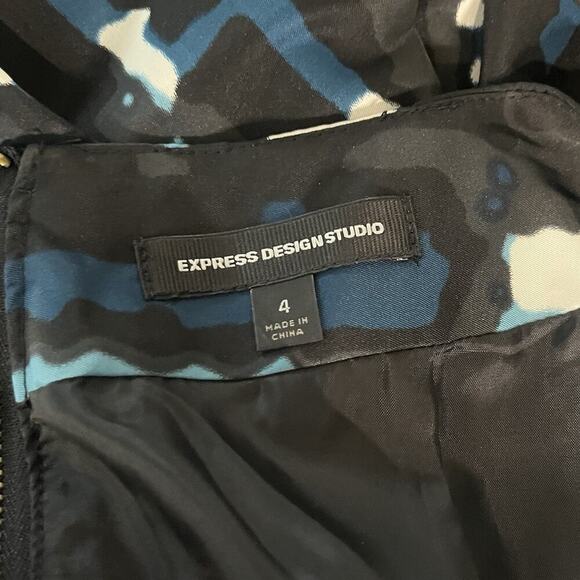 Express Design Studio Skirt size 4 Blue Green Knee Pleated Knee A Line Modest - Picture 8 of 8